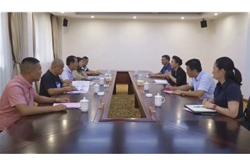 钟山县委领导会见广东省酒店用品行业协会会长黄志斌董事长一行